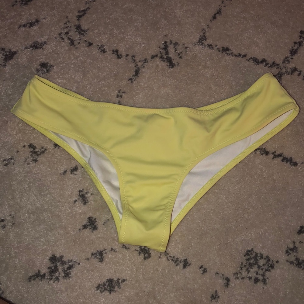 VS cheeky bikini bottoms